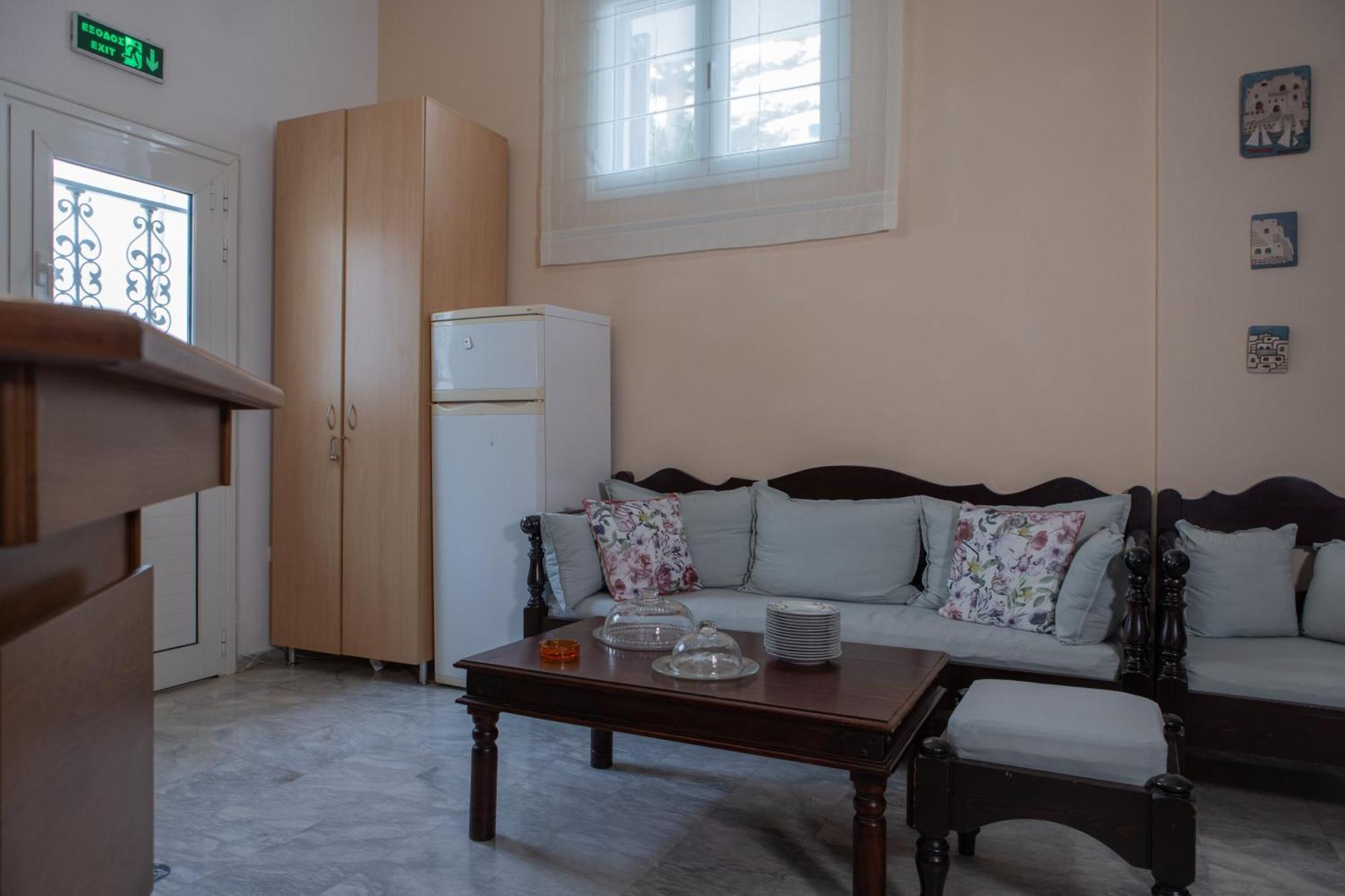 Soula Rooms Tínos מראה חיצוני תמונה